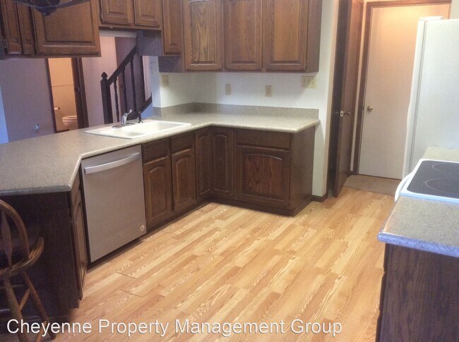 Building Photo - 3 br, 4 bath House - 7107 Tumbleweed Dr