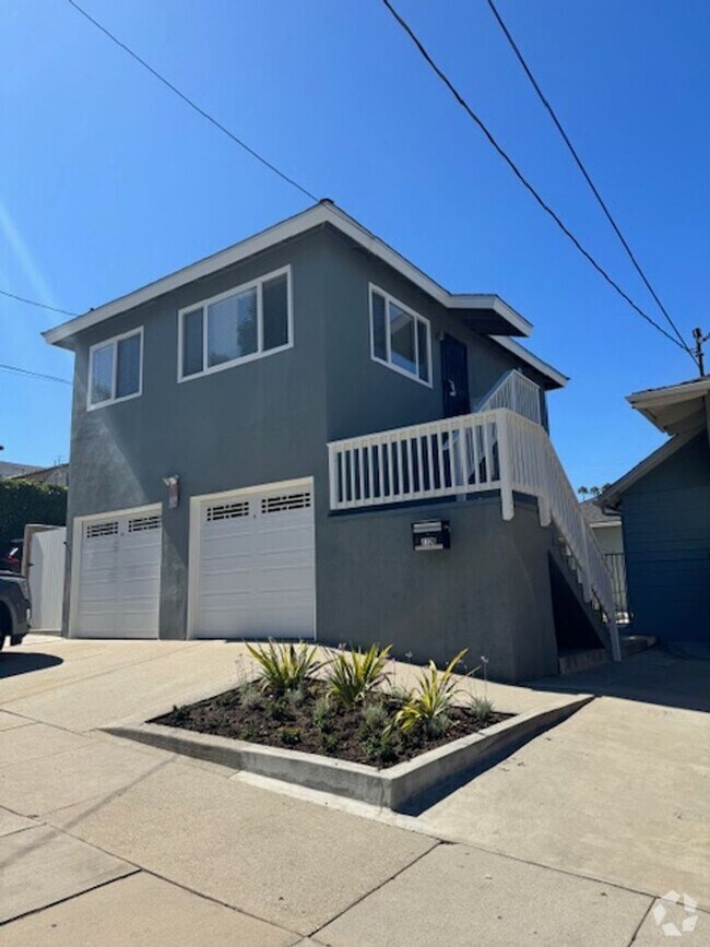 Building Photo - 241 S La Alameda Ave