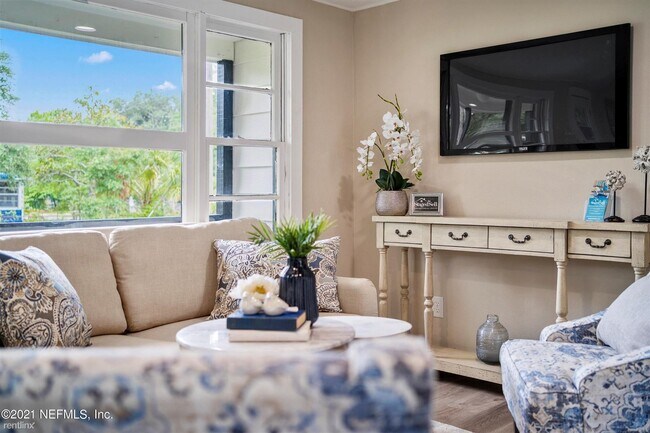 Foto del edificio - 3 br, 2 bath House - 1000 Date St