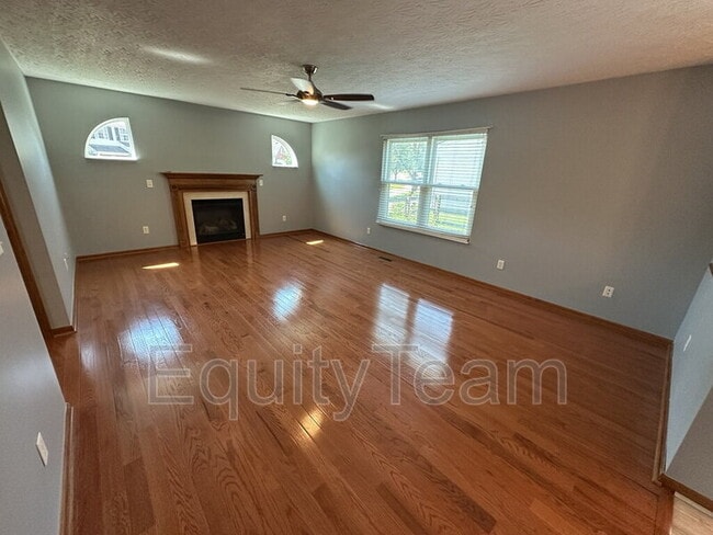 Photo - 5781 Meadow View Dr House