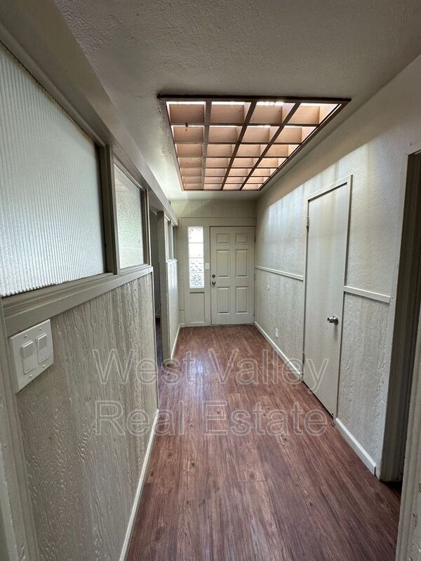 Foto del edificio - 422 1/2 North St