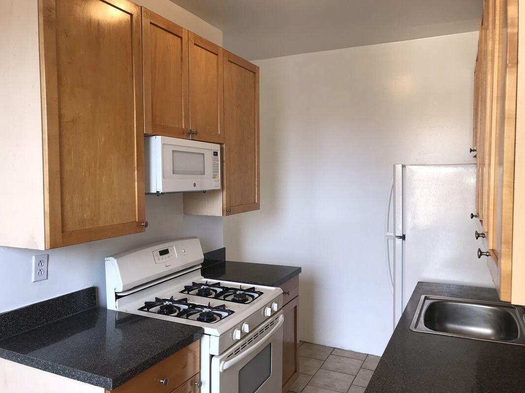 Primary Photo - 855 Ocean Ave