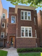 Building Photo - 4847 N Claremont Ave