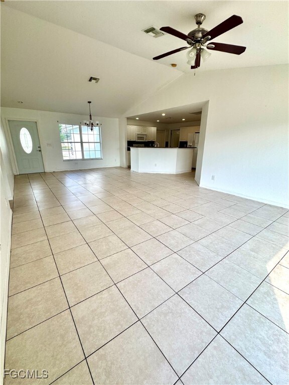 Foto del edificio - 9221 Buckingham Rd