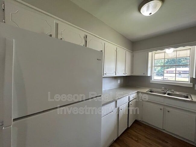 Foto del edificio - 1409 N Gibson Cir