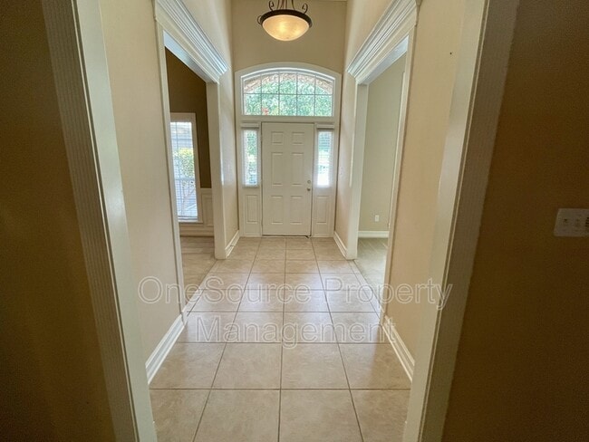 Photo - 979 Watersview Drive House