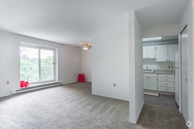 2BD 1BA 820 sq. ft. - Tower In The Park