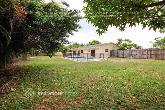 Building Photo - 17420 SW 109th Ave