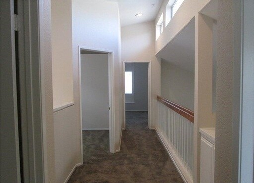 Building Photo - 15654 Coventry Ln