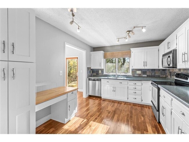 Foto del edificio - 16405 13th Ave N