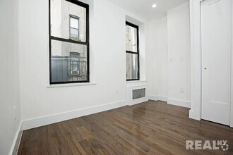 Building Photo - 19 Eldridge St