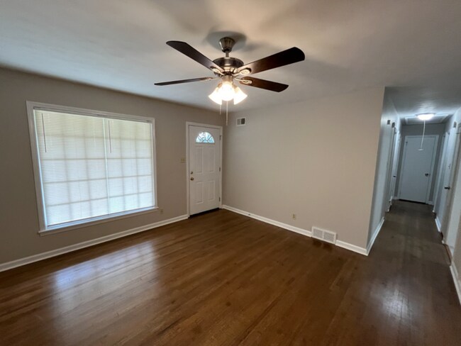 Building Photo - 300 Summerwood Ave