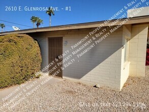 Building Photo - 2610 E Glenrosa Ave