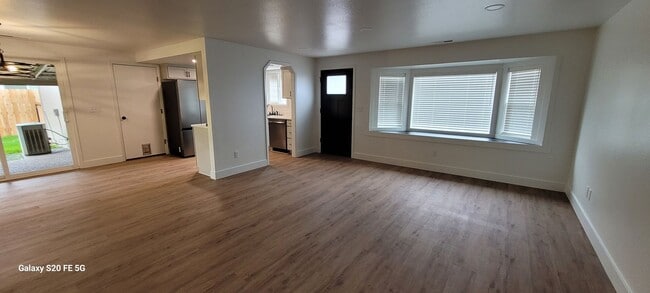 Building Photo - Beautiful Spacious Home for Rent