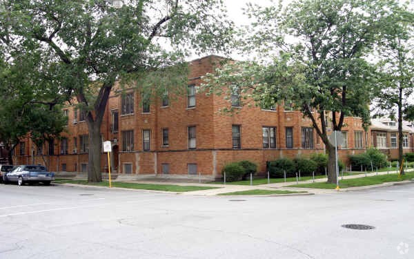 Primary Photo - 135-139 W 81st St