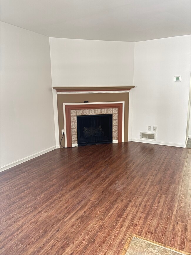 Building Photo - 1105 Nanroc Dr