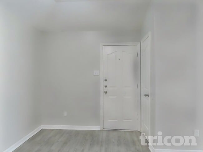 Building Photo - 24307 Hard Wood Dr