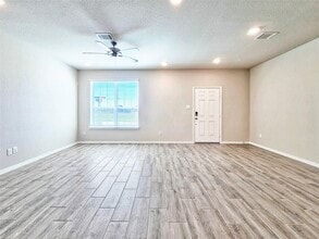 Building Photo - 8002 Scanlan Trce