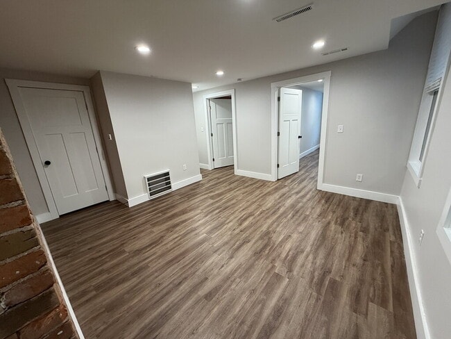 Photo - 2153 Loth St Apartment