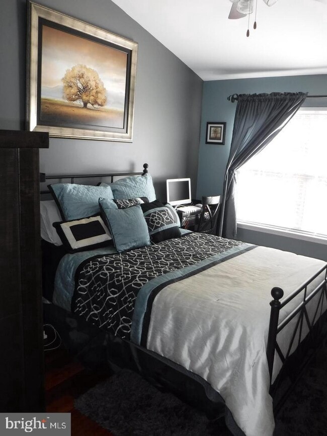 Building Photo - 11820 Edmont Pl