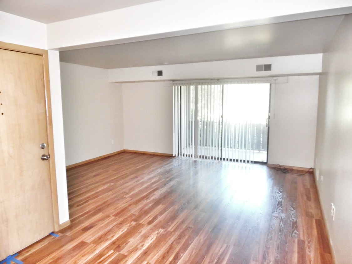 Primary Photo - 340 Abbeyville Rd