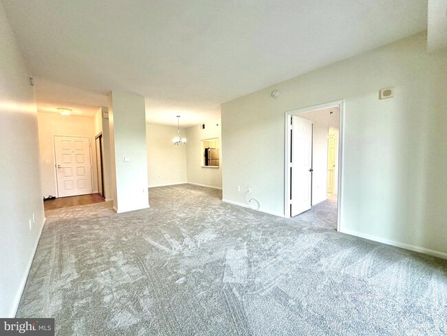 Foto del edificio - 3210 N Leisure World Blvd