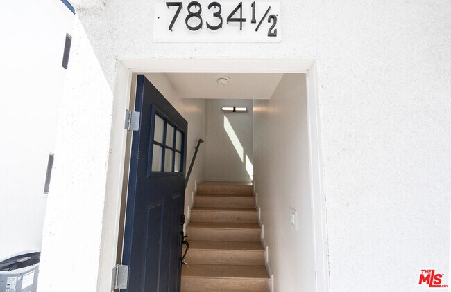 Foto del edificio - 7834 Flight Ave