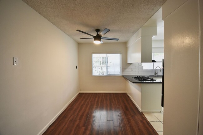 Foto del edificio - 5455 Bellingham Ave
