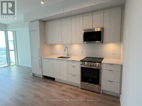 Building Photo - 430 Square One Dr