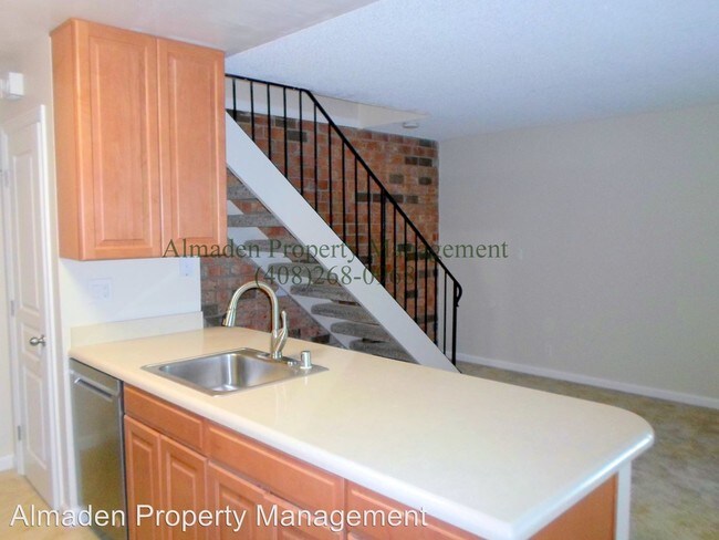 Building Photo - 2 br, 1 bath House - 5665 Playa Del Rey # 3