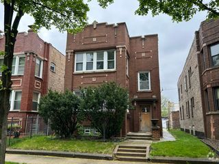 Building Photo - 8227 S Green St