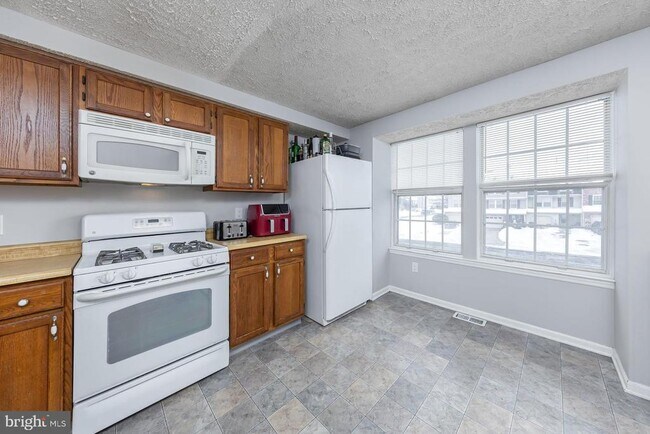 Foto del edificio - 6 Andrew Ct