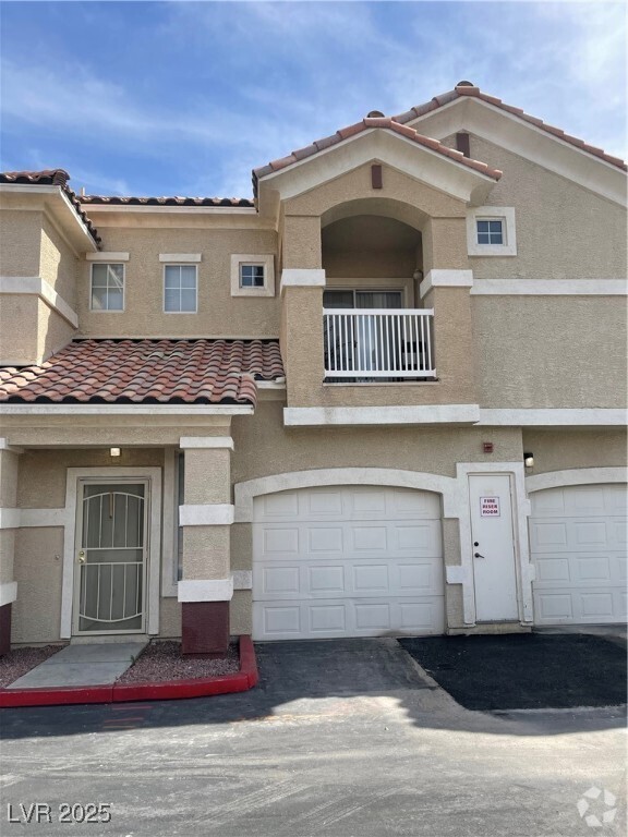 Building Photo - 5855 Valley Dr