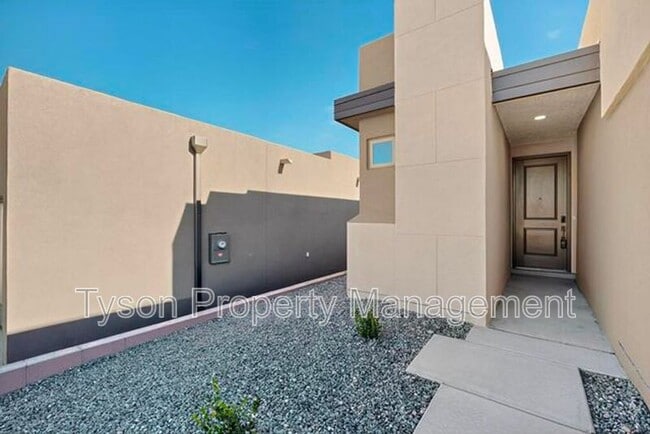 Foto del edificio - 6618 Sydney Drive NE