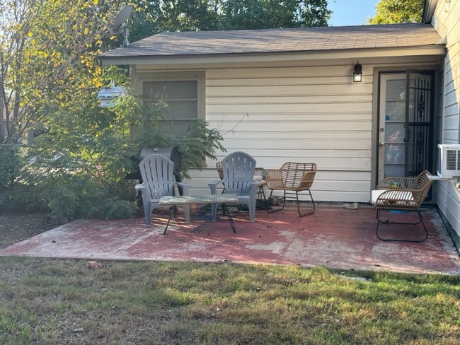 Foto del edificio - 118 Greenwich Blvd