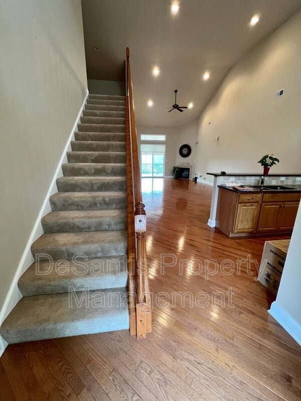 Building Photo - 1525 Staunton Dr