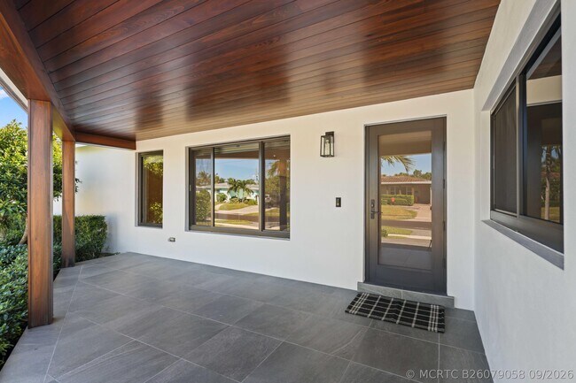 Foto del edificio - 340 NE 23rd Way