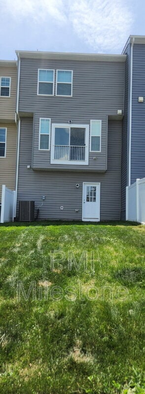 Building Photo - 408 Slick Terrace