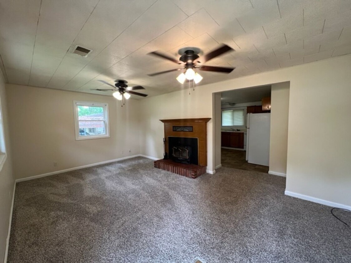 Foto principal - 2BR house near CofO!!!