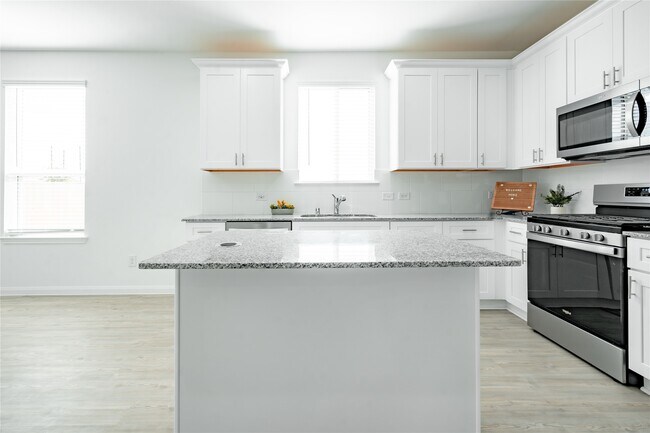 Foto del edificio - 23902 Tillage Ln