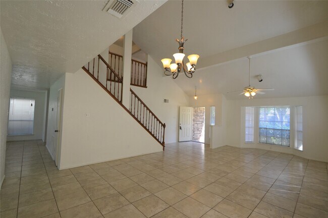 Foto del edificio - 12410 Meadow Briar Dr