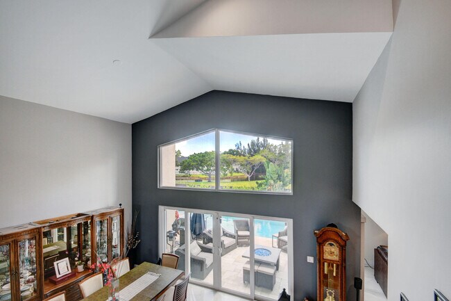 Building Photo - 5598 Aspen Ridge Cir