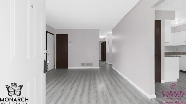 Building Photo - 1688-1690 High Tower Dr