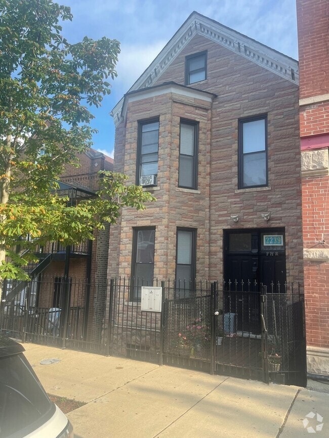 Building Photo - 2239 W 19th St
