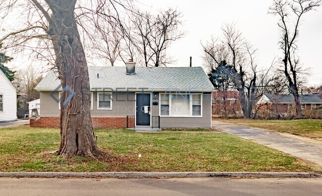 Building Photo - NOW OFFERING $250 OFF FIRST FULL MONTH IF ...