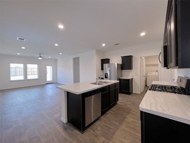Foto del edificio - 14927 Cypress Holw Dr