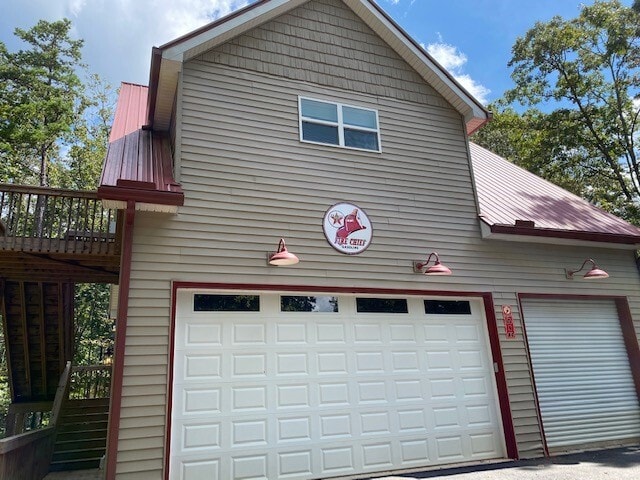 Building Photo - 411 Bear Den Rd
