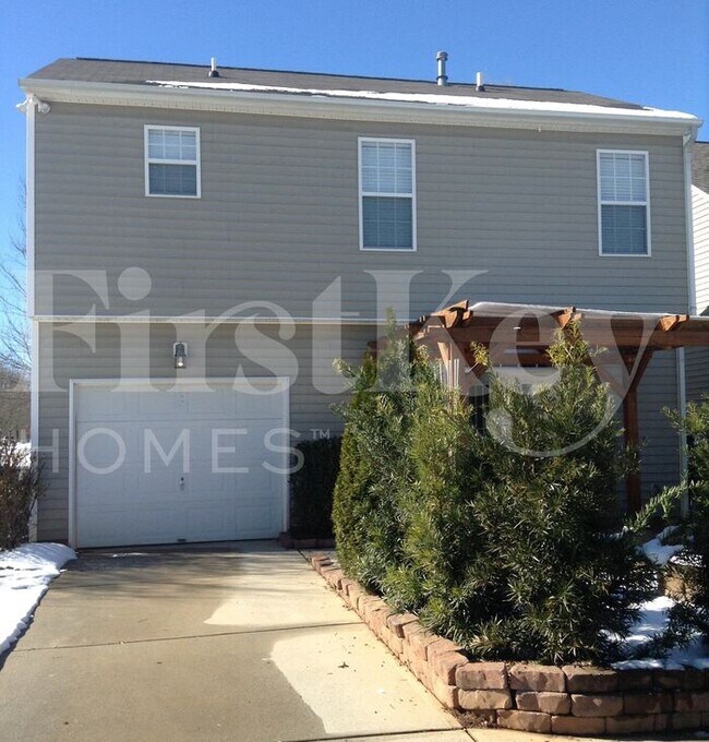 Building Photo - 19004 Long Pond Ln