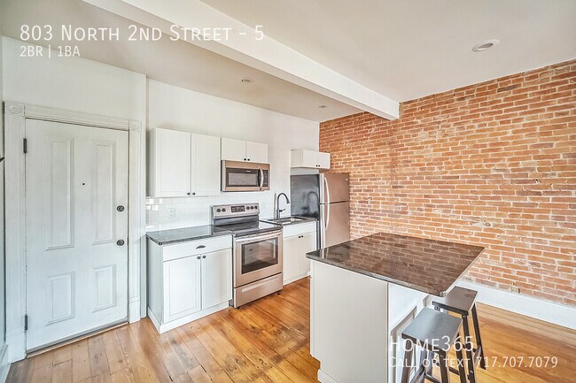 Building Photo - Pretty 2 bed 1 bath Apartment at Harrisburg!