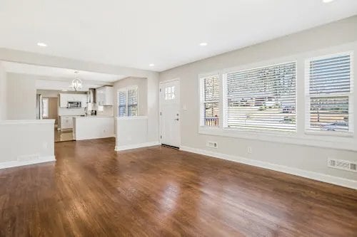 Foto del edificio - 2031 Connie Ln